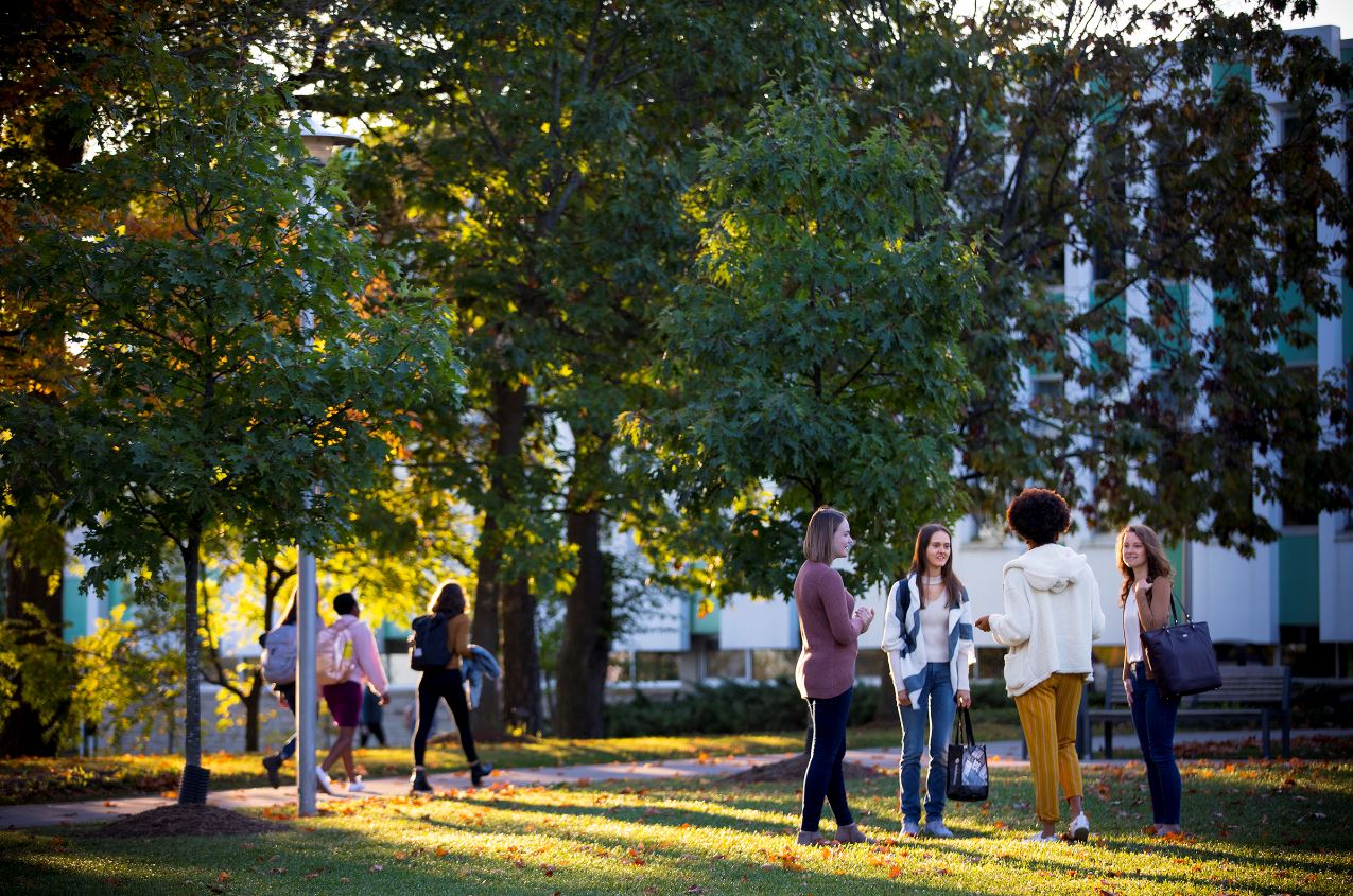 Female students at Brescia